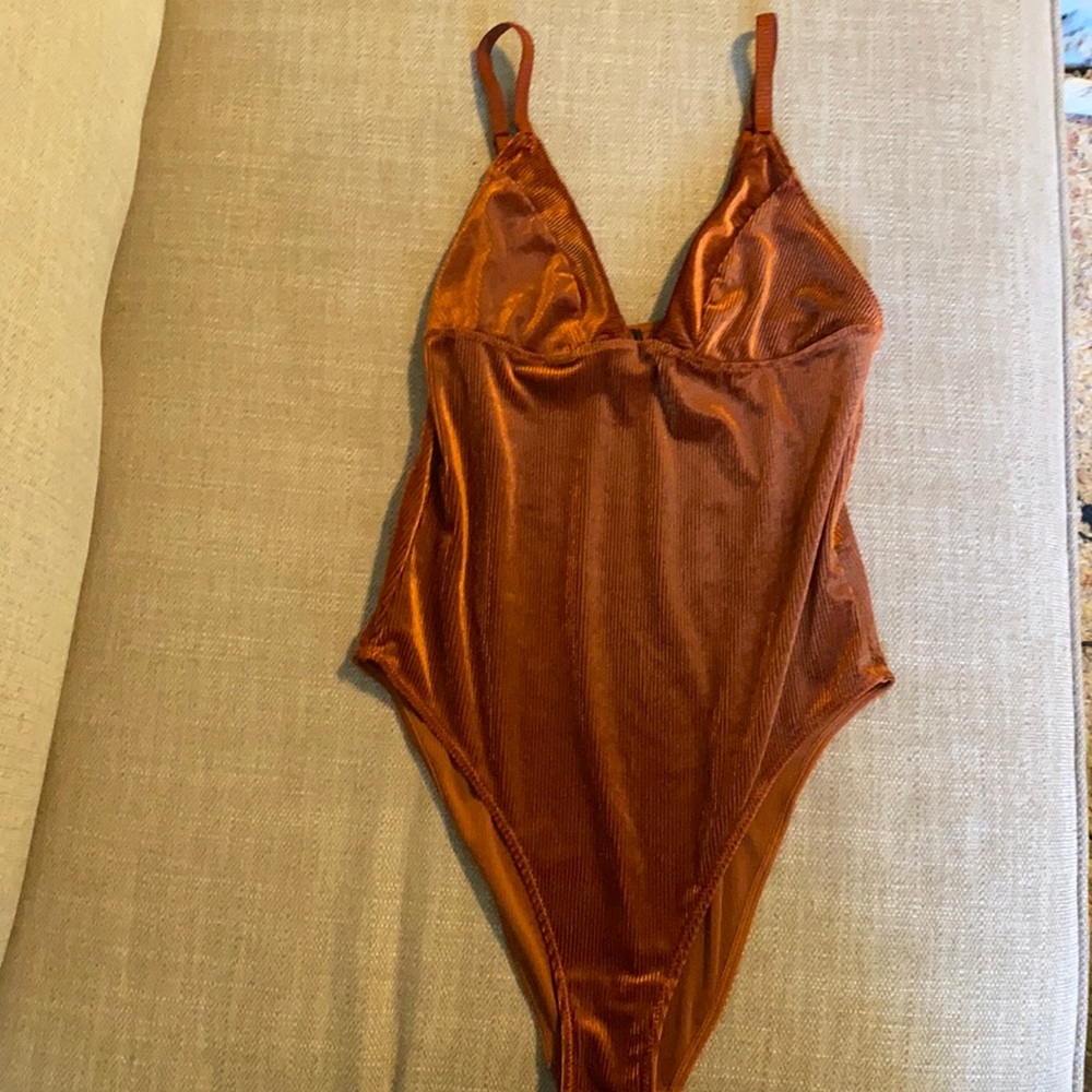 Urban Outfitters Amber/Rust Velvet Body Suit